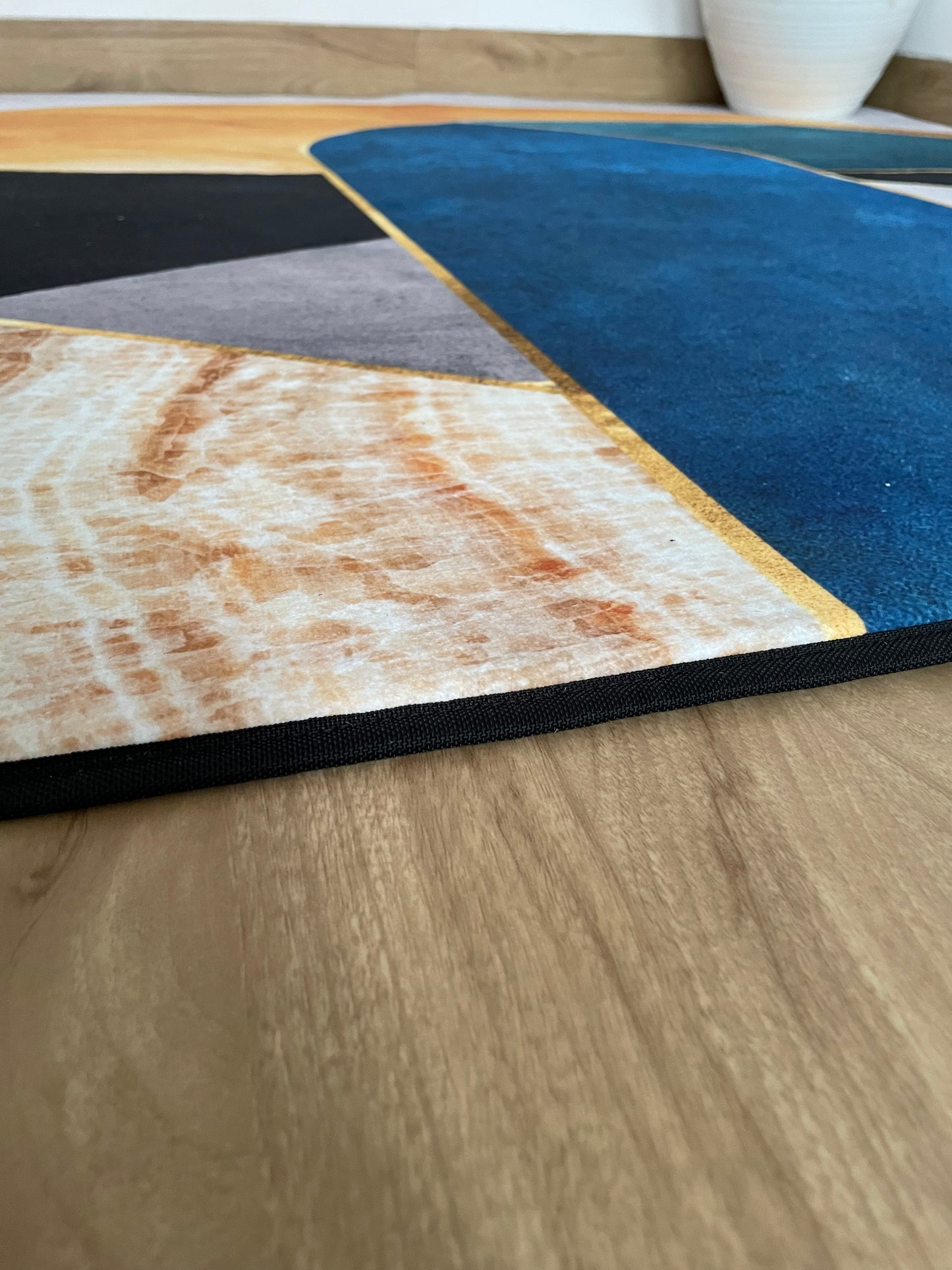 Kameleon Abstract Art 18 Rug