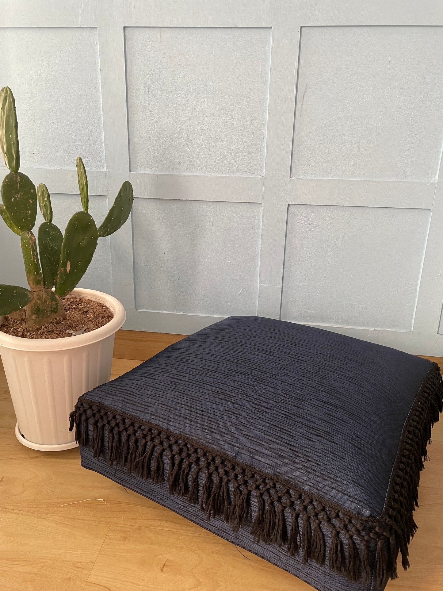 Floor Pouf 12 by Kameleon