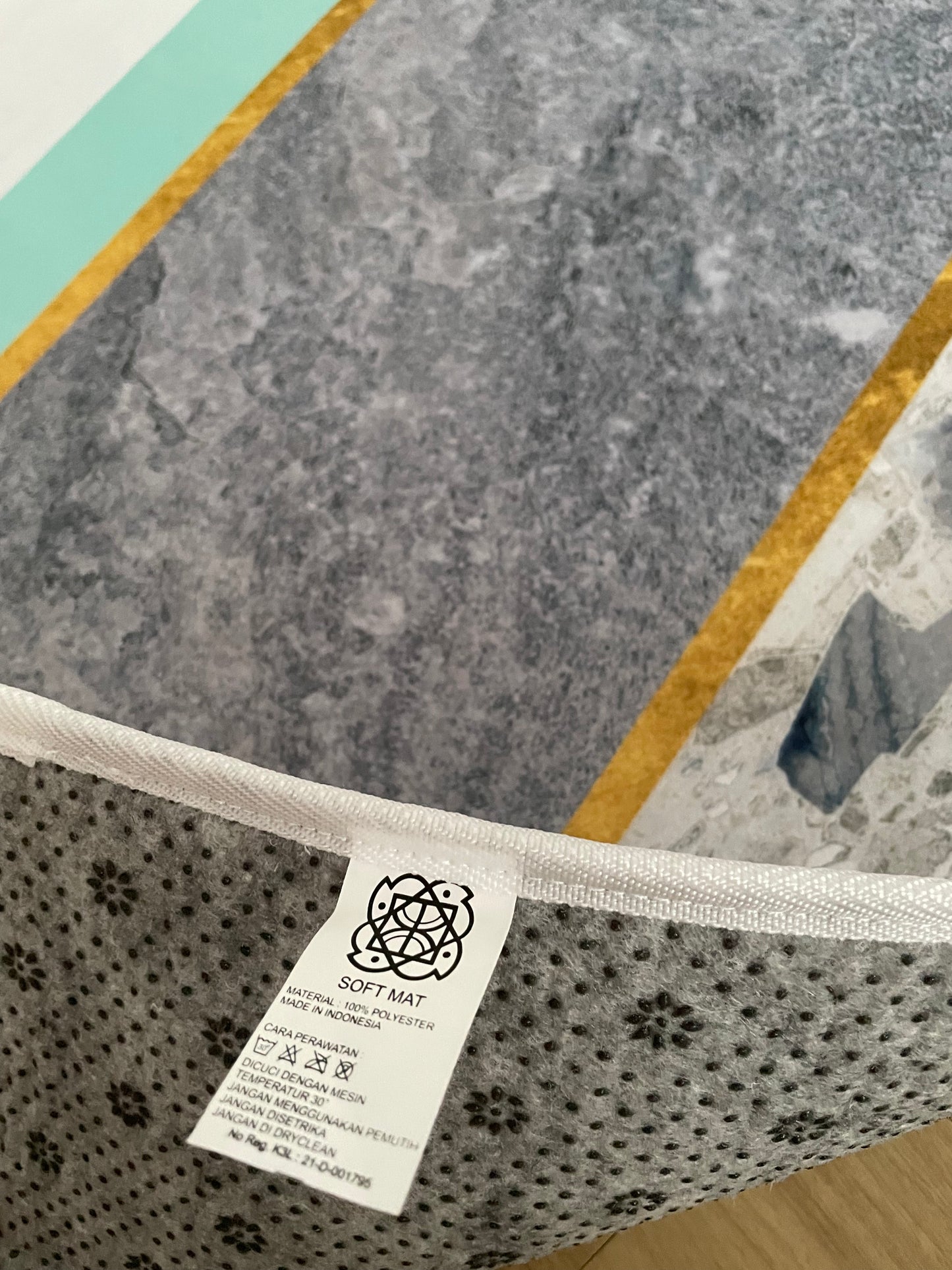 Kameleon Abstract Art 19 Rug