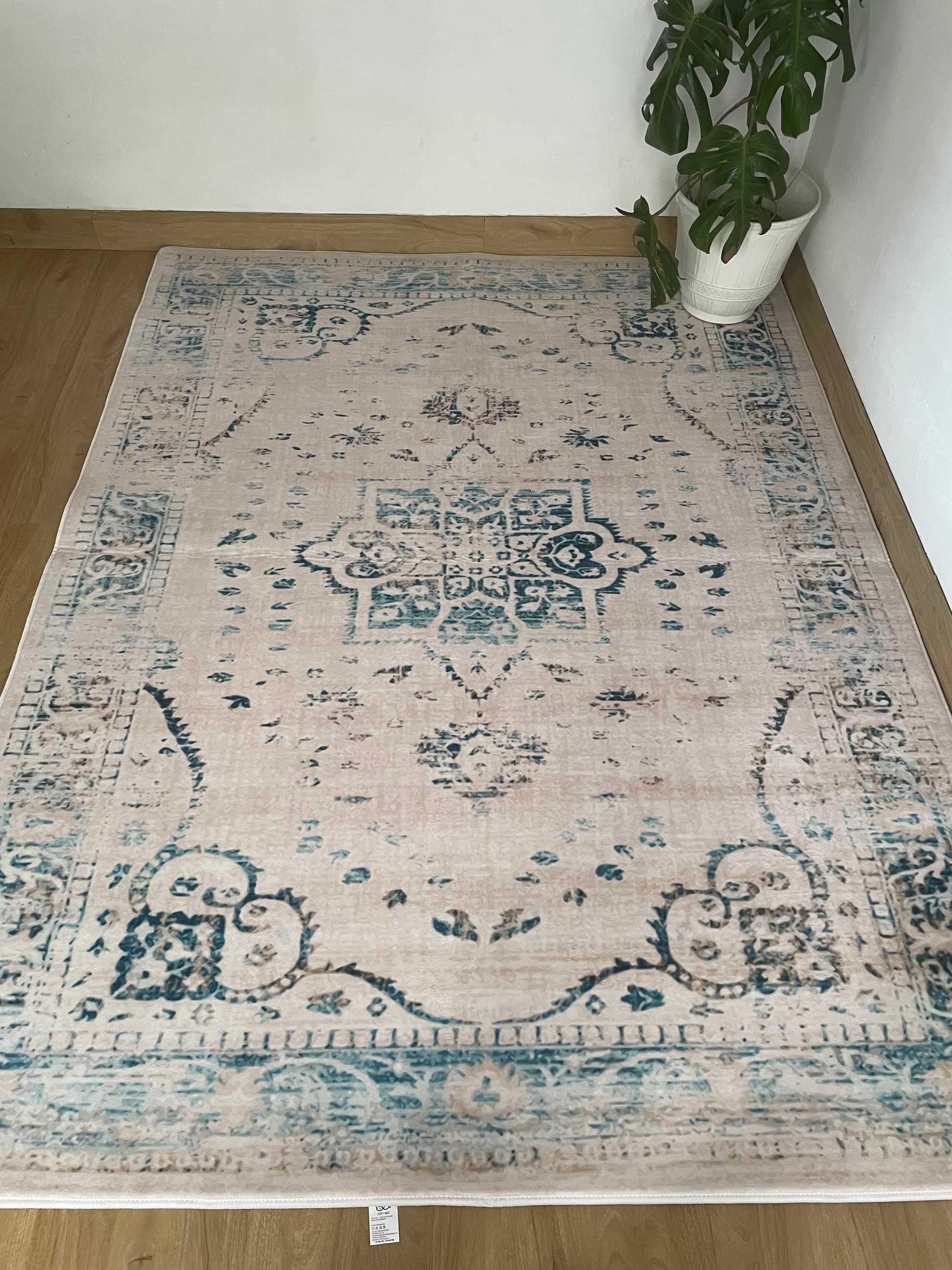 Kameleon Turkish 38 Rug – washable, anti-slip felt rubber, eco-friendly custom design