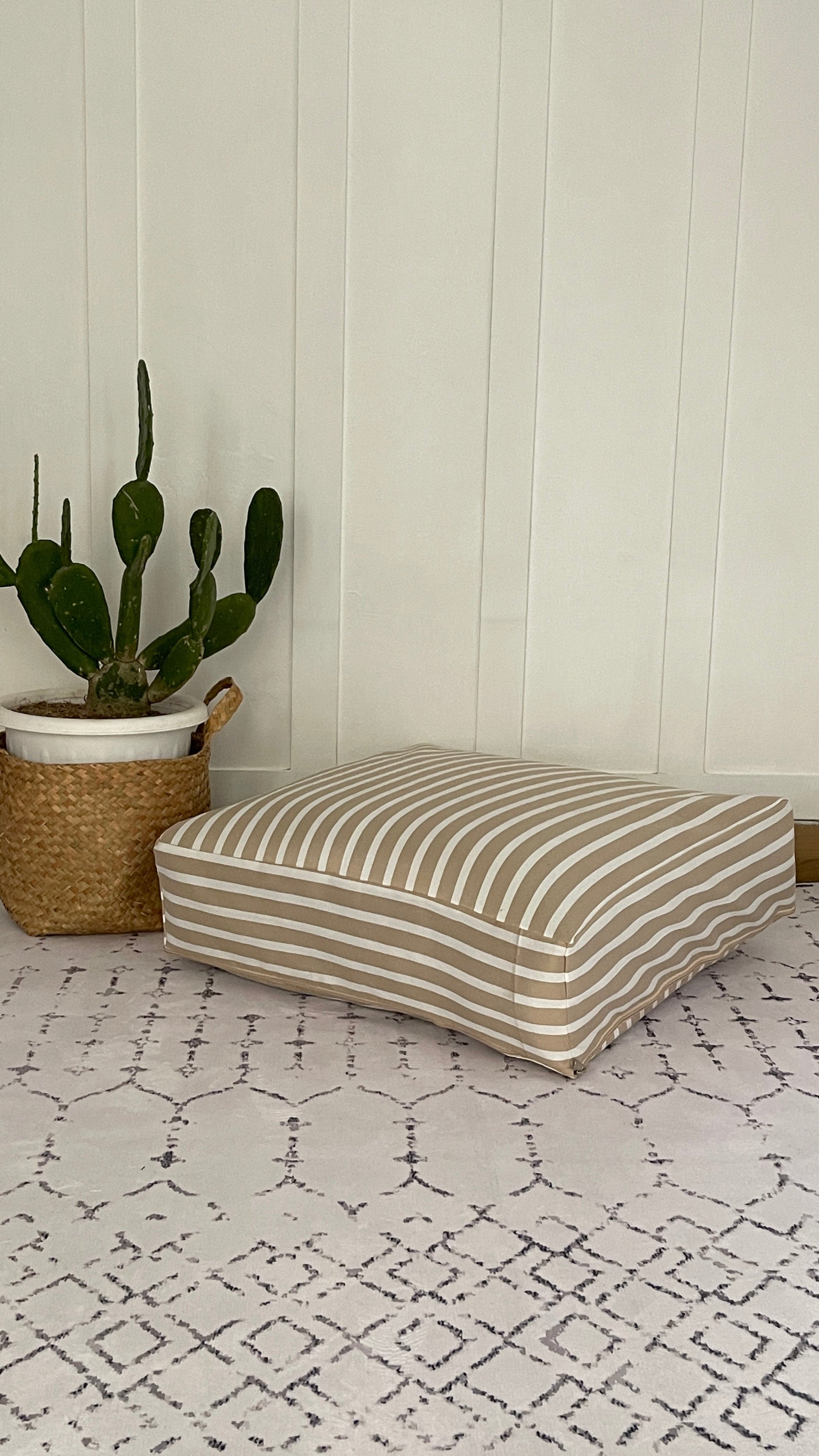 Floor Pouf by Kameleon – Eco-friendly Printed Cover with Memory Foam Felt Filling